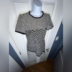 Unbranded Womens Sz Small Black White Print Short Sleeve Sweater Dress S A-Line